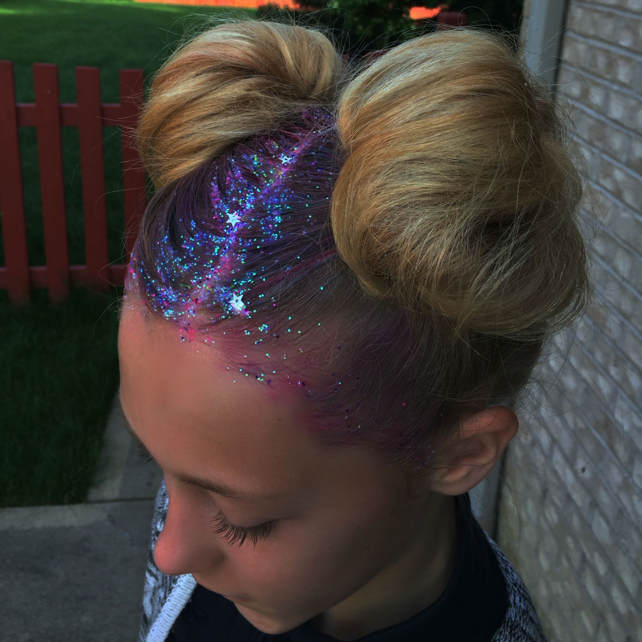 Newest Glitter Ponytail Hairstyles For Concerts And Parties For Glitter Roots & Space Buns (View 10 of 20)