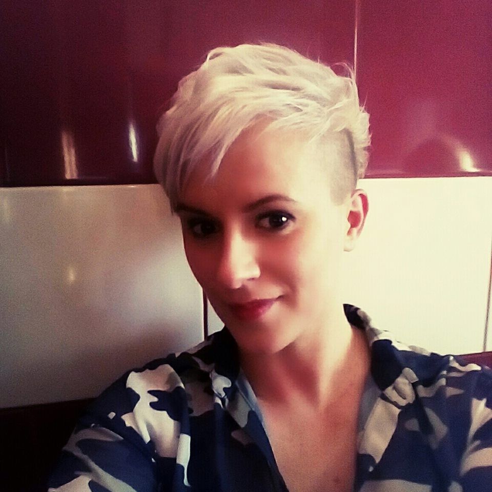 Trendy Platinum Asymmetrical Blonde Hairstyles With Short, Blond Hair With Asymmetrical Fringe And Shaved Sides (View 14 of 20)