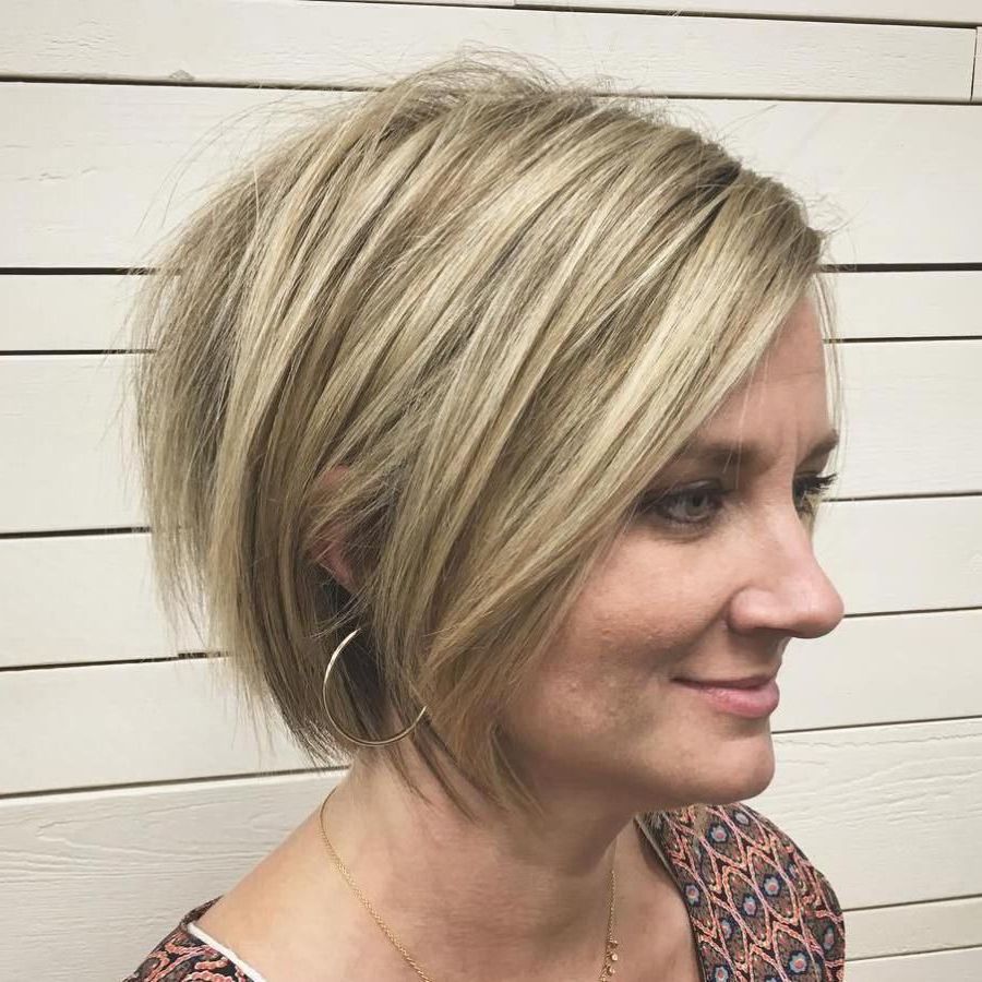 100 Mind Blowing Short Hairstyles For Fine Hair | Layered Bobs, Bobs Within Chin Length Layered Haircuts (View 12 of 20)