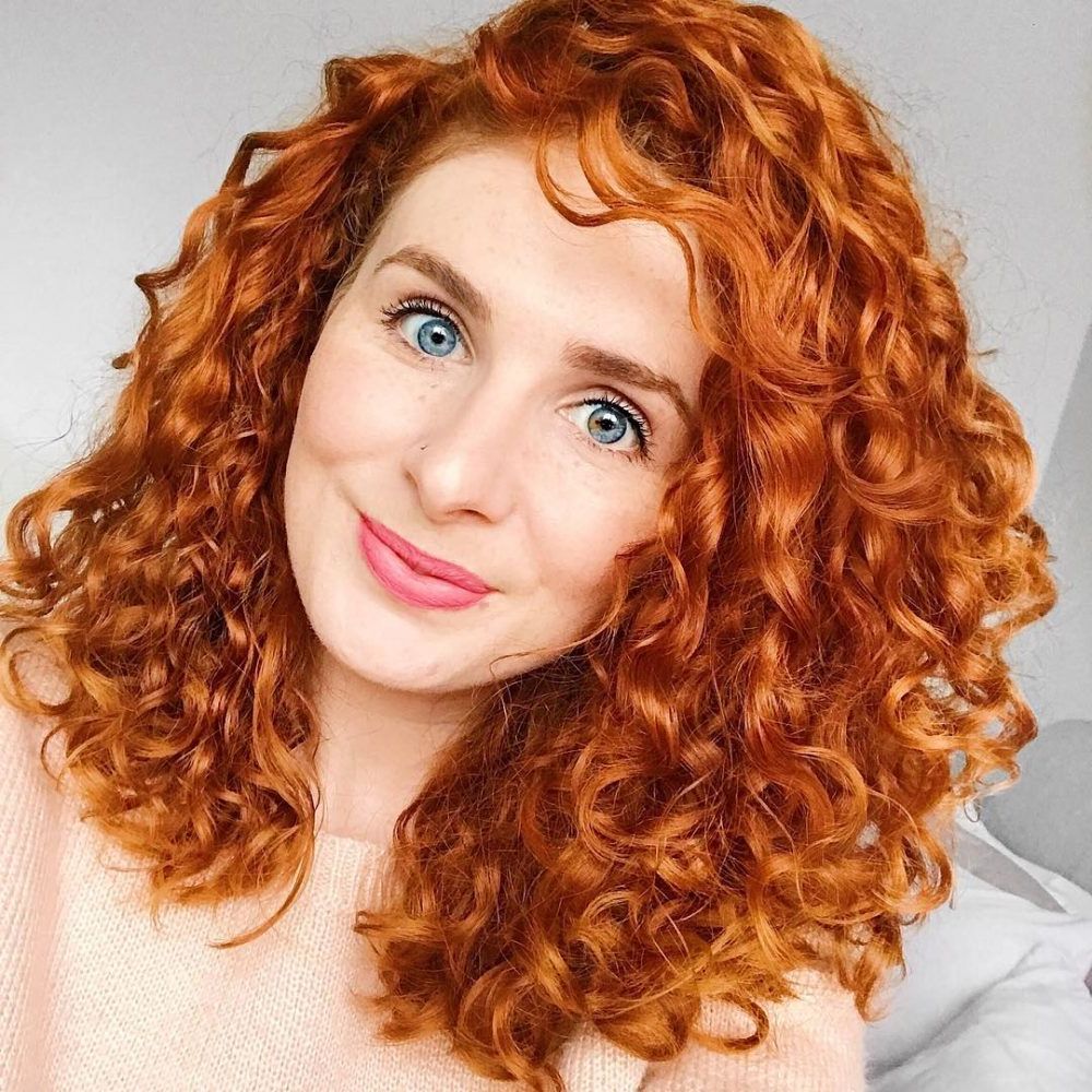 30 Gorgeous Medium Length Curly Hairstyles For Women In 2018 Regarding Casual Scrunched Hairstyles For Short Curly Hair (View 10 of 20)