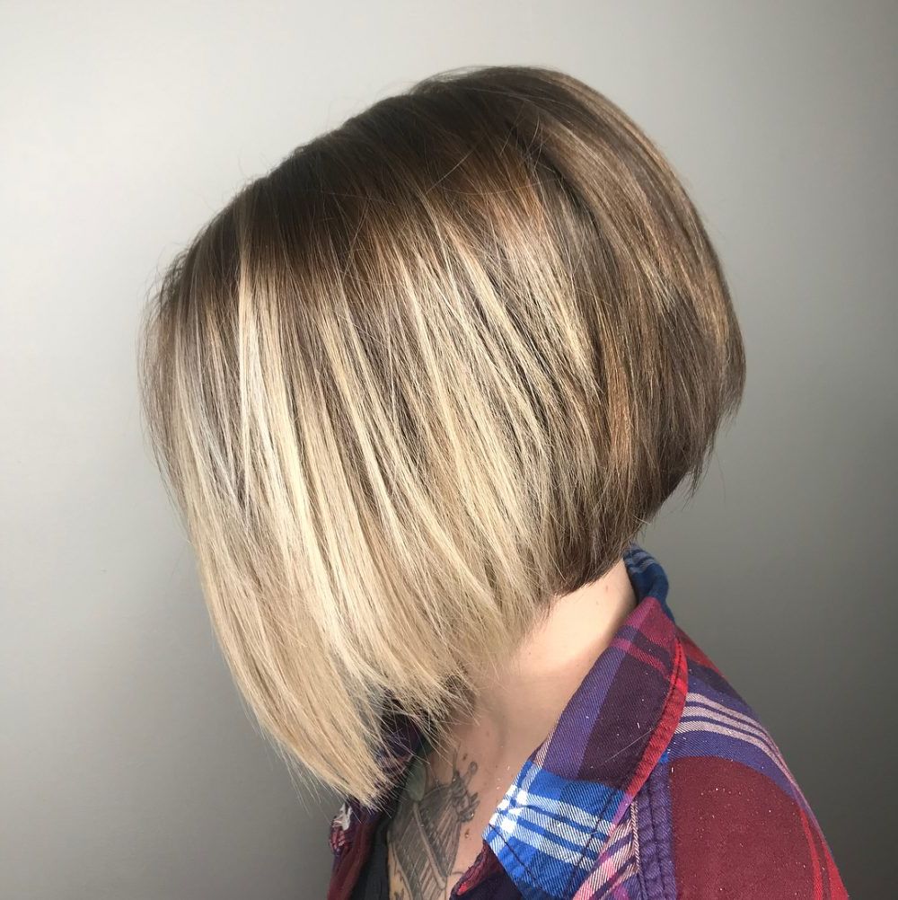 33 Flattering Short Hairstyles For Round Faces In 2018 Inside Rounded Pixie Bob Haircuts With Blonde Balayage (View 9 of 20)