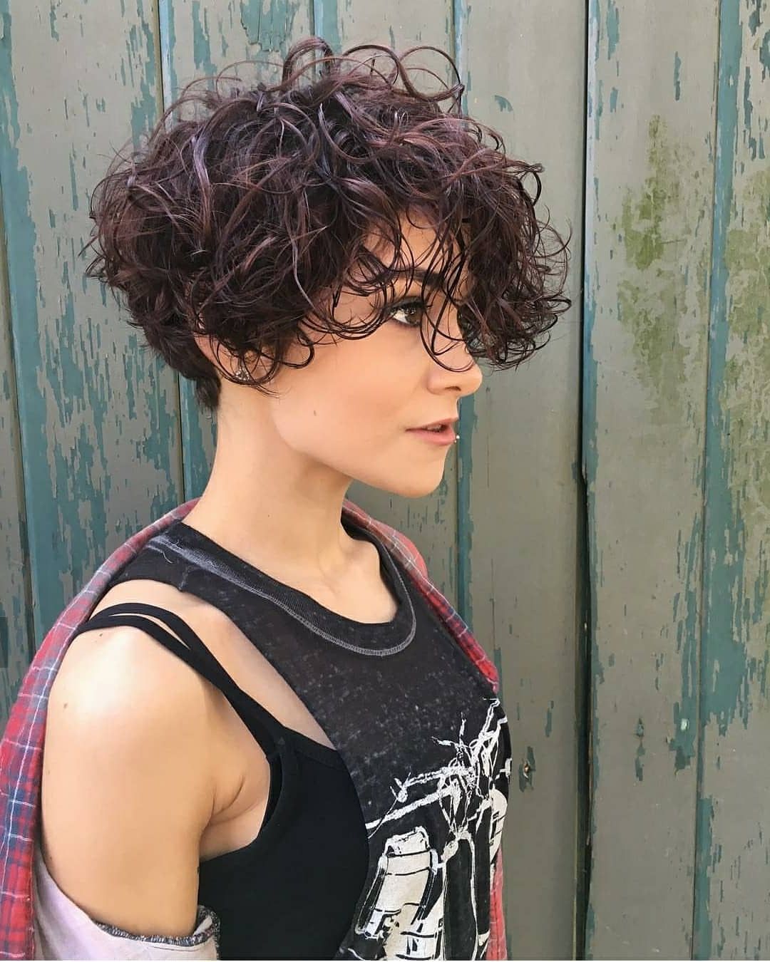 38 Short Hairstyles With Bangs That Are Just Brilliant For Tapered Brown Pixie Hairstyles With Ginger Curls (View 18 of 20)