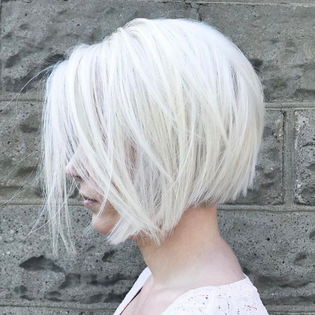 60 Layered Bob Styles: Modern Haircuts With Layers For Any Occasion With Regard To Asymmetrical Unicorn Bob Haircuts (View 11 of 20)
