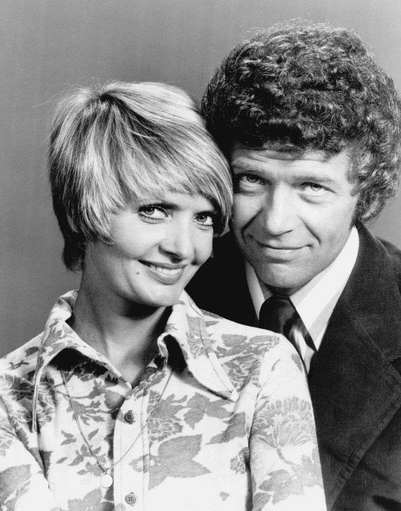 Florence Henderson, 'the Brady Bunch' Mom, Dies At 82 | Chicago Sun Intended For Carol Brady Inspired Hairstyles (View 17 of 20)