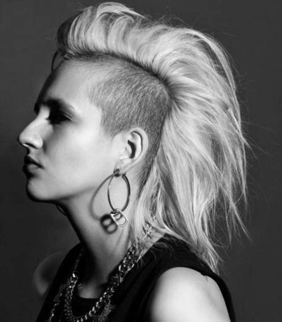 20 Shaved Hairstyles For Women – The Xerxes With 2017 Shaved And Medium Hairstyles (View 6 of 20)