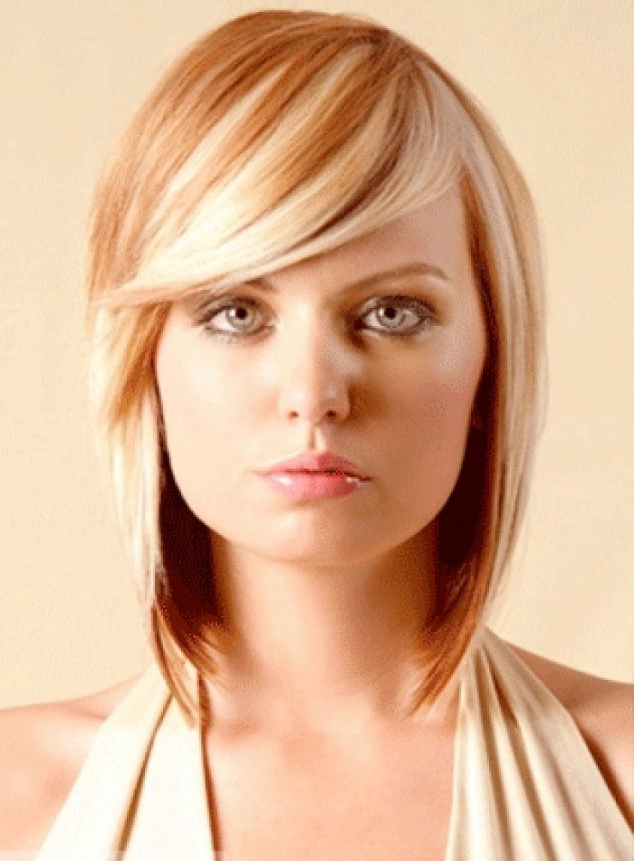 2017 Medium Haircuts Styles With Bangs With Regard To 2019 Bang Hairstyles For Medium Hair (Gallery 19 of 20)
