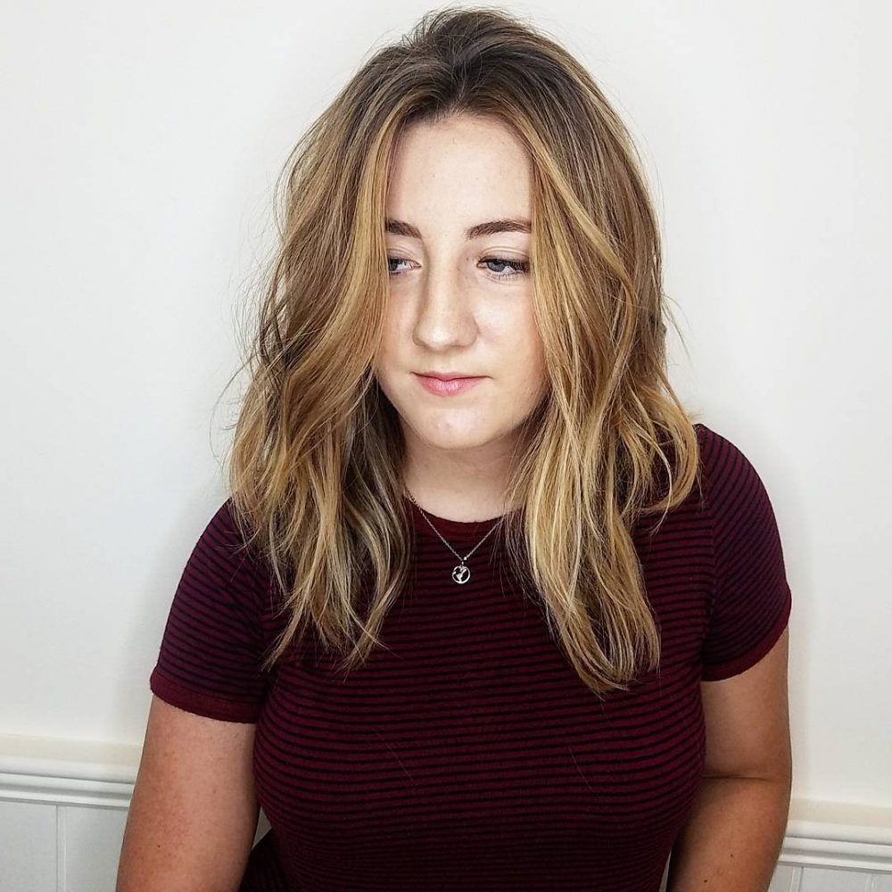 31 Most Flattering Hairstyles For Round Faces Of 2019 Inside Newest Medium Haircuts For Big Face (View 1 of 20)