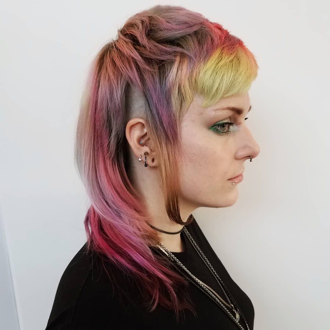 32 Women Rocking The Mullet Hairstyle In 2018 Medium Hairstyles With Shaved Sides For Women (View 14 of 20)