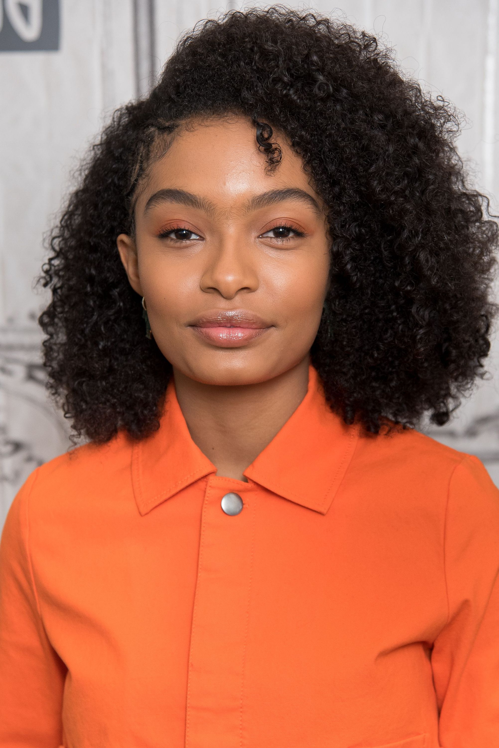 40 Best Medium Hairstyles – Celebrities With Shoulder Length Haircuts In Most Recently Released Curly Black Medium Hairstyles (View 16 of 20)