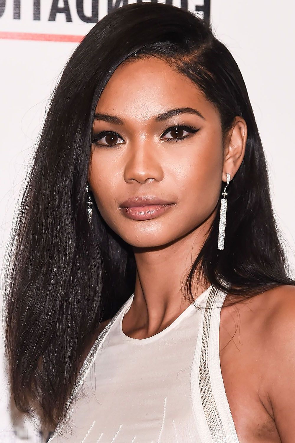 40 Best Medium Hairstyles – Celebrities With Shoulder Length Haircuts Inside Most Recently Released Black People Medium Hairstyles (View 10 of 20)