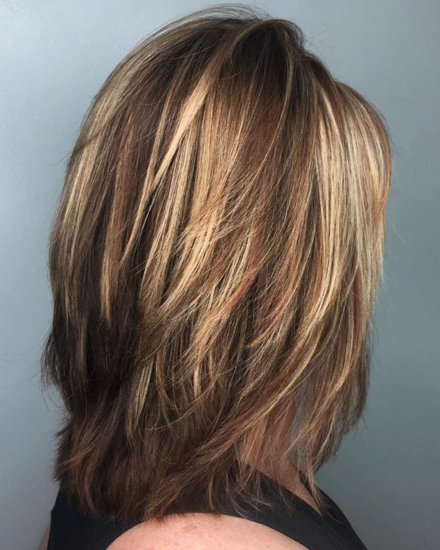 70 Brightest Medium Layered Haircuts To Light You Up (View 3 of 20)