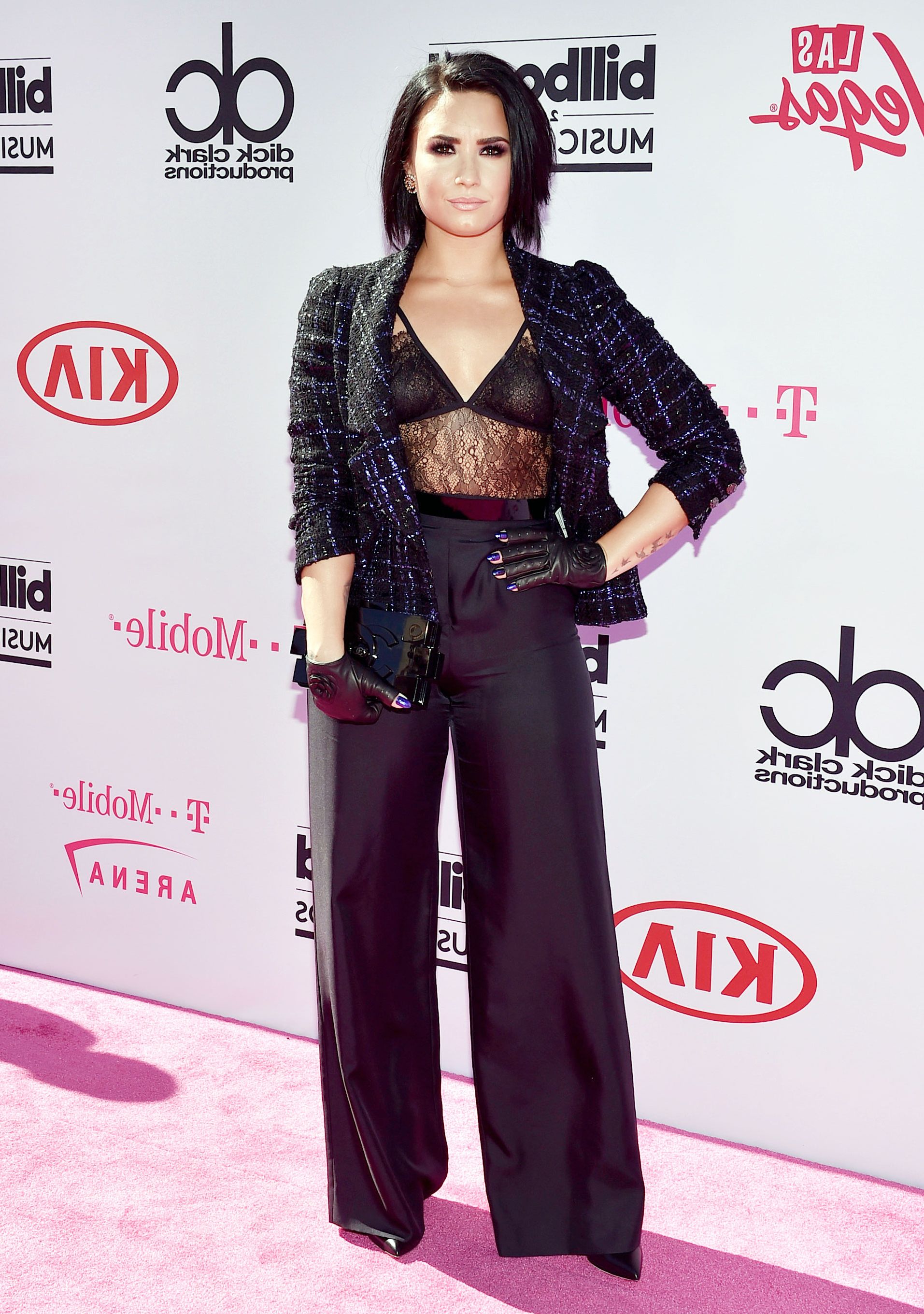 Demi Lovato's 'rock N Roll' Bob Hairstyle At The 2016 'billboard Intended For Well Liked Demi Lovato Medium Haircuts (View 13 of 20)