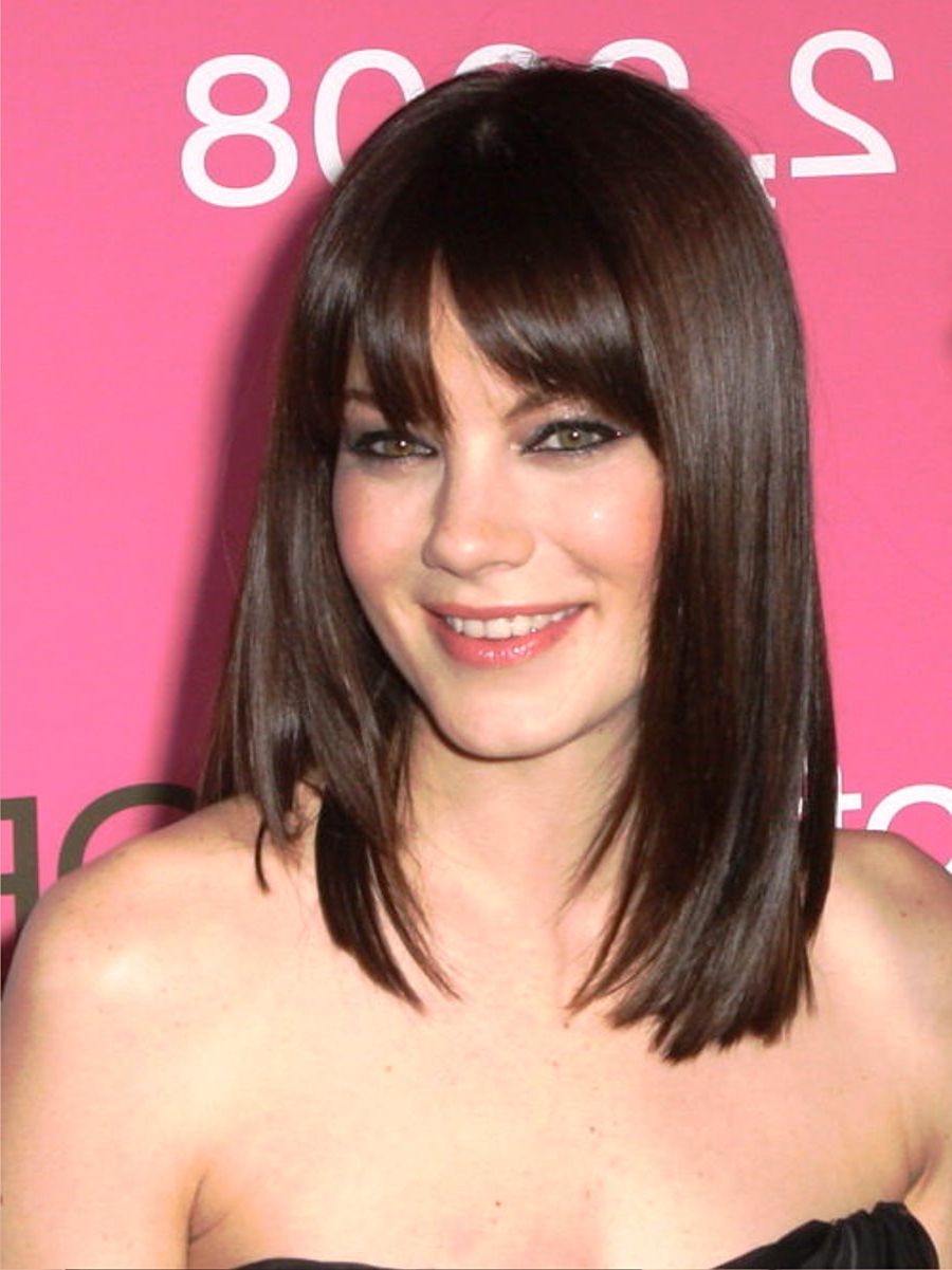 Favorite Medium Haircuts With Bangs For Oval Faces With Medium Hairstyle : Pictures Of Medium Length Straight Hairstyles (View 15 of 20)
