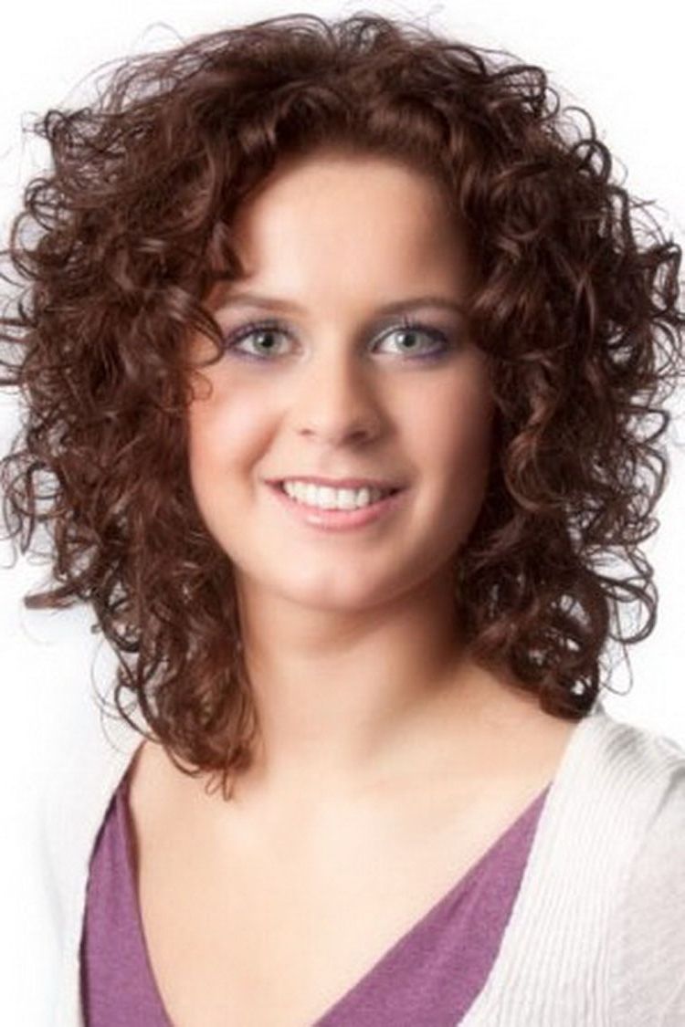 Hair And Hairstyles Inside Recent Medium Hairstyles For Round Faces Curly Hair (View 18 of 20)