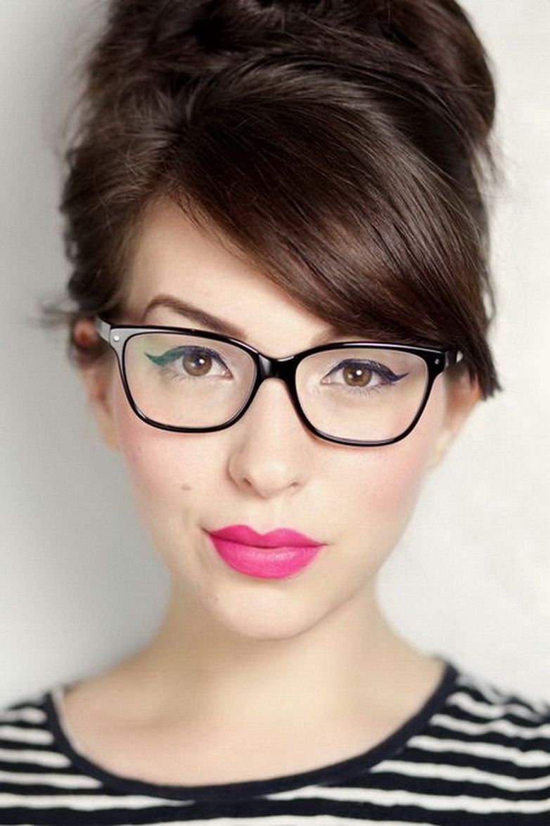 Hair, Hair With Regard To Current Medium Hairstyles For Glasses Wearers (View 1 of 20)