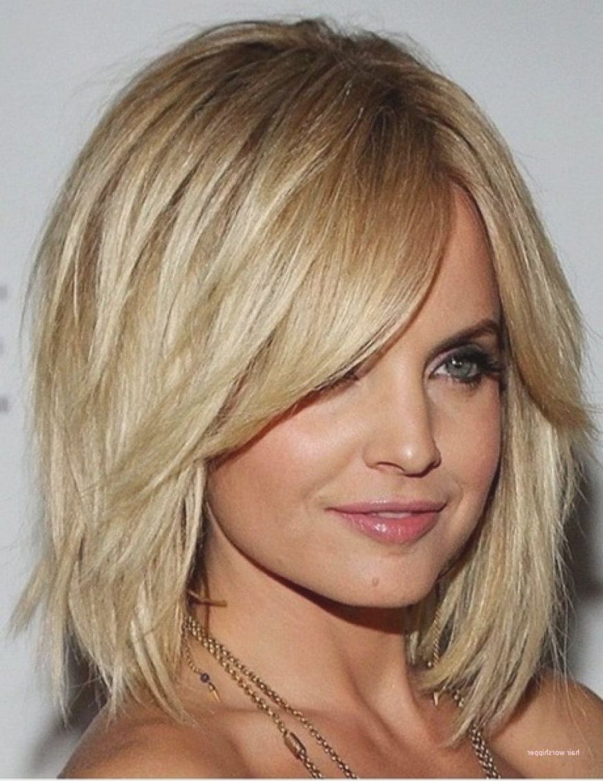 Medium Hairstyles For Oval Faces And Thick Hair New Medium Length With Most Current Medium Hairstyles For An Oval Face (Gallery 20 of 20)