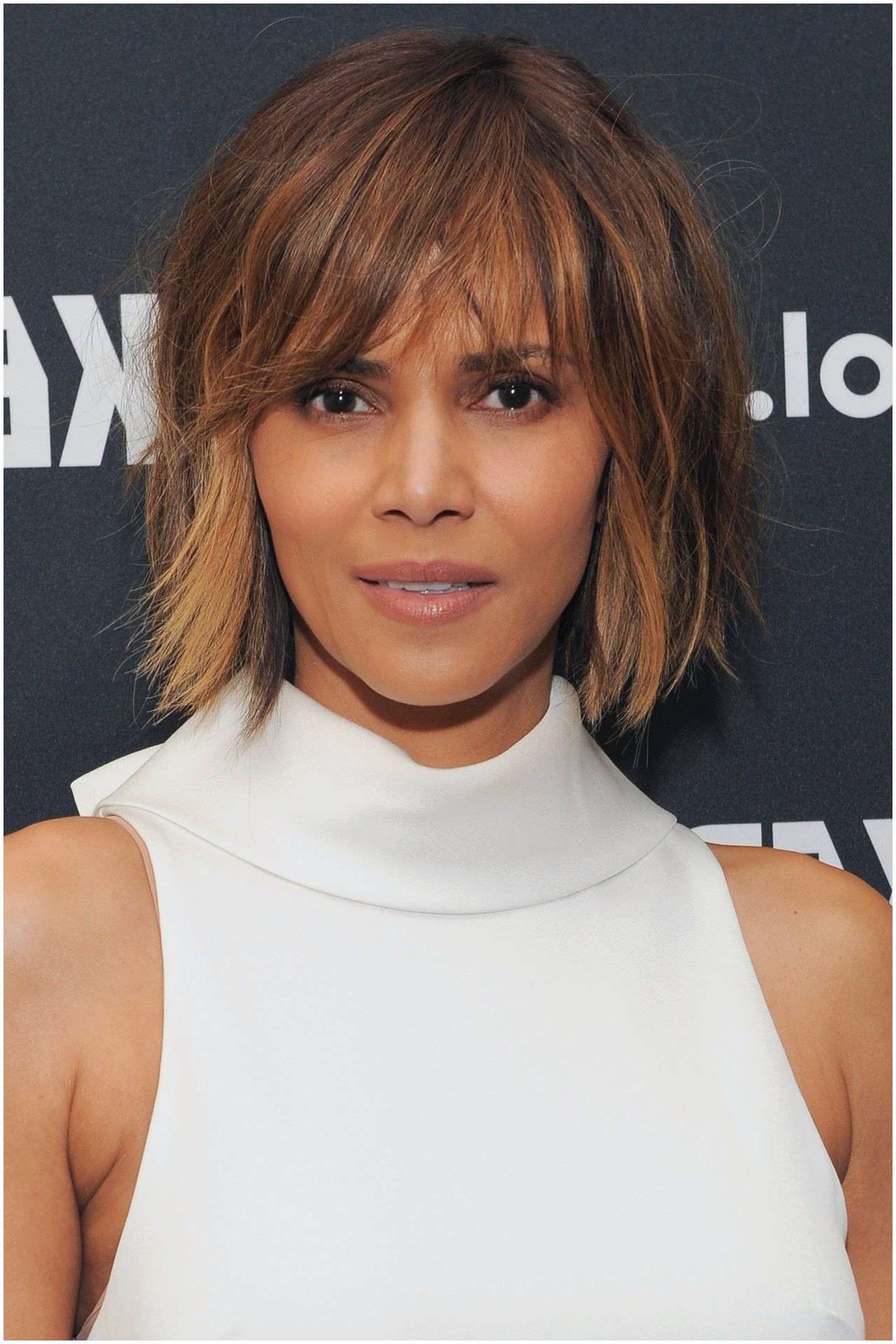 New J Lo Just Made The Grown Out Fringe The Hottest Hairstyle Of The Intended For Best And Newest Medium Haircuts Without Bangs (View 13 of 20)