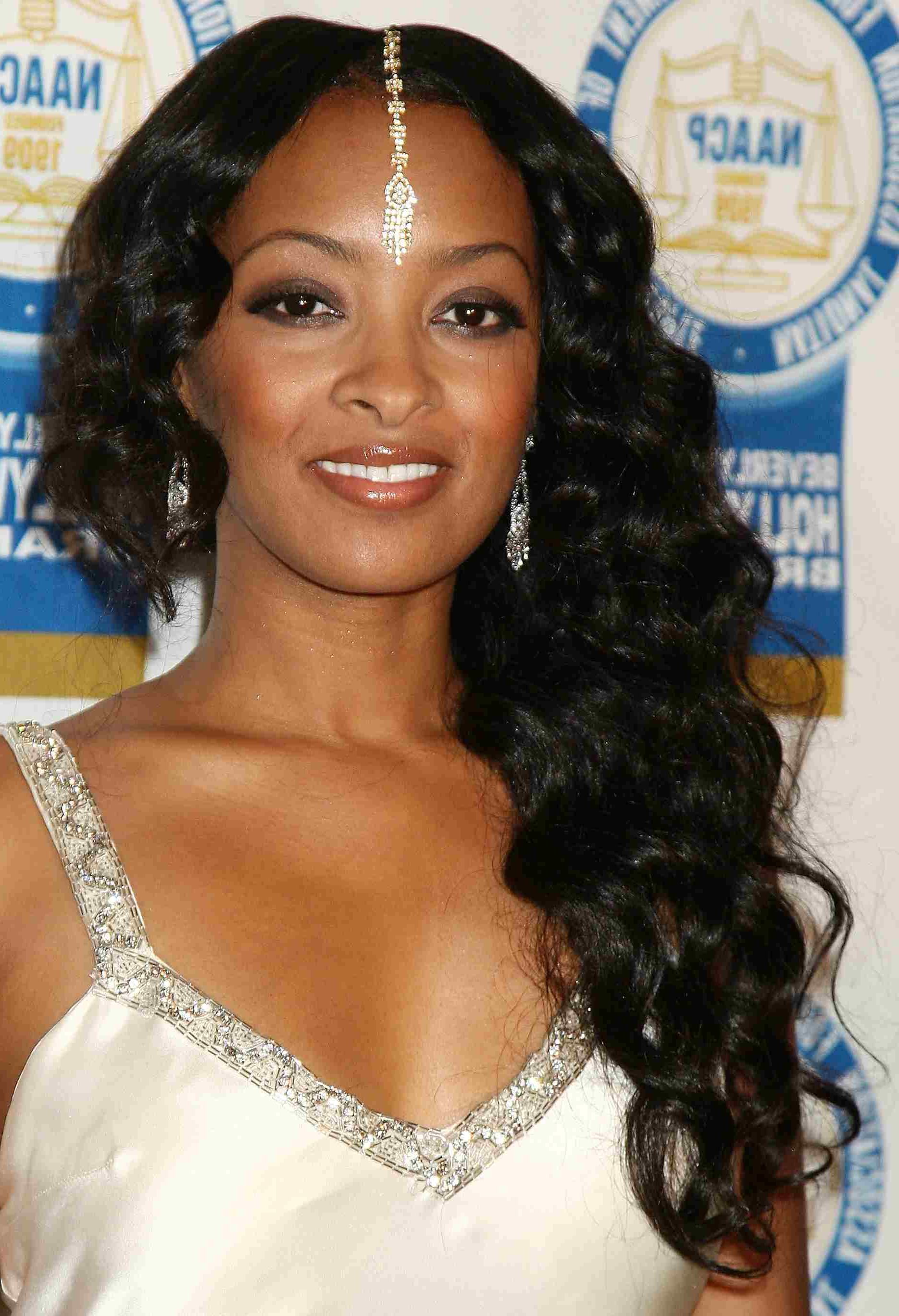 Photos Of Short, Long & Medium Black Hairstyles In Most Recent Medium Hairstyles For Black Females (Gallery 19 of 20)