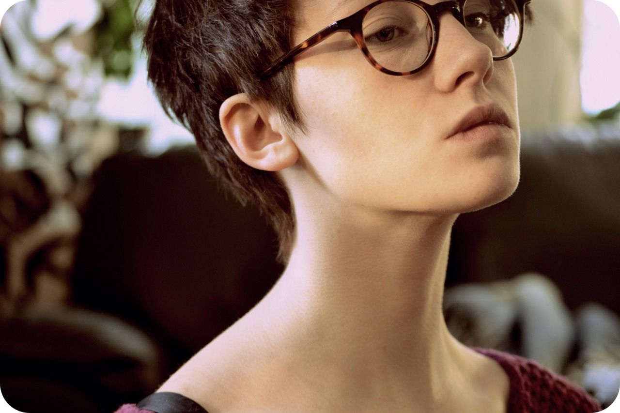 The Best Short Hairstyles To Wear With Glasses – Hair World Magazine Within Recent Medium Haircuts For Glasses Wearer (View 11 of 20)