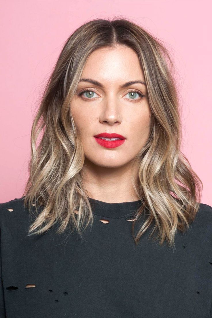 Well Known Middle Part And Medium Length Hairstyles Within Middle Part Short Layers Medium Length – Google Search (View 1 of 20)
