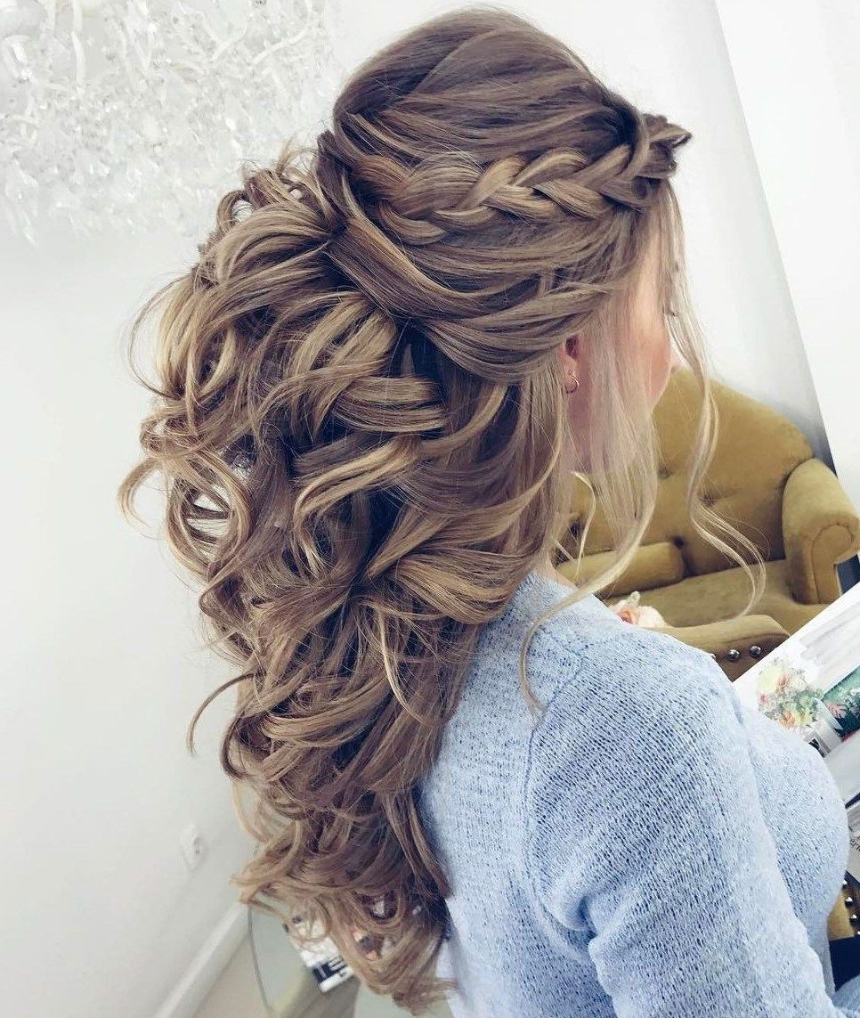 Favorite Bouffant Half Updo Wedding Hairstyles For Long Hair With 50 Half Updos For Your Perfect Everyday And Party Looks In  (View 3 of 20)