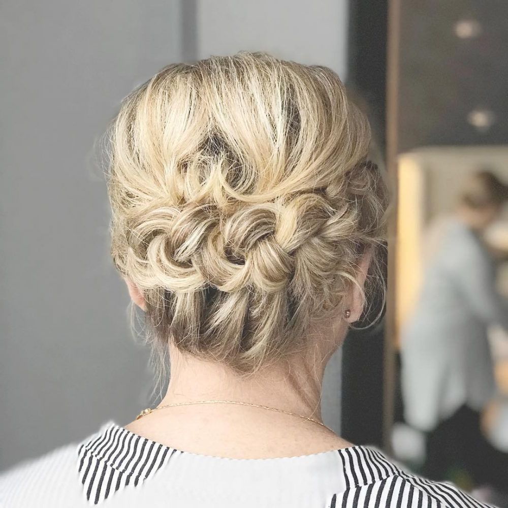 Mother Of The Bride Hairstyles: 25 Elegant Looks For 2019 Intended For Latest Professionally Curled Short Bridal Hairstyles (View 17 of 20)