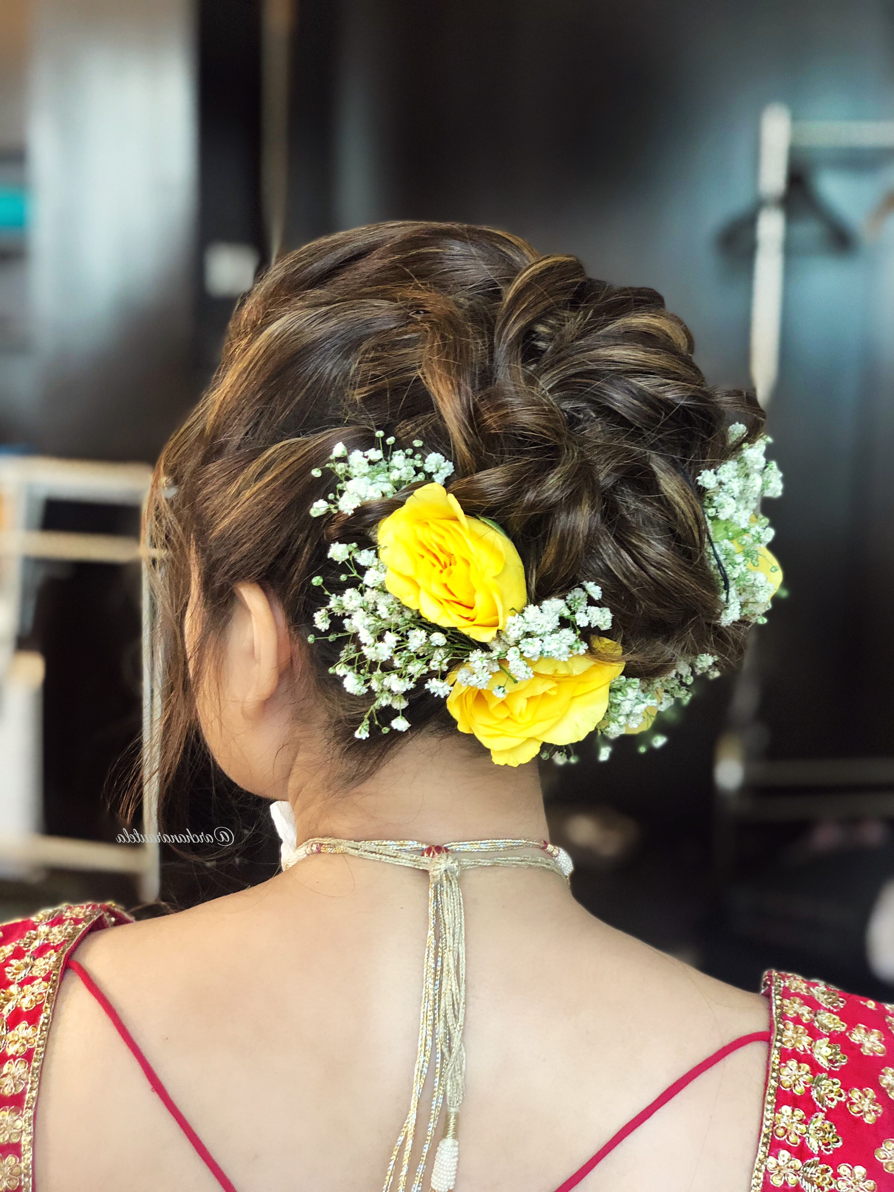 Summer Wedding Hairdo Inspo 🌼🌼🌼👰🏼🌼🌼 Roses And Baby Breath Pertaining To 2018 French Twist Wedding Updos With Babys Breath (View 8 of 20)