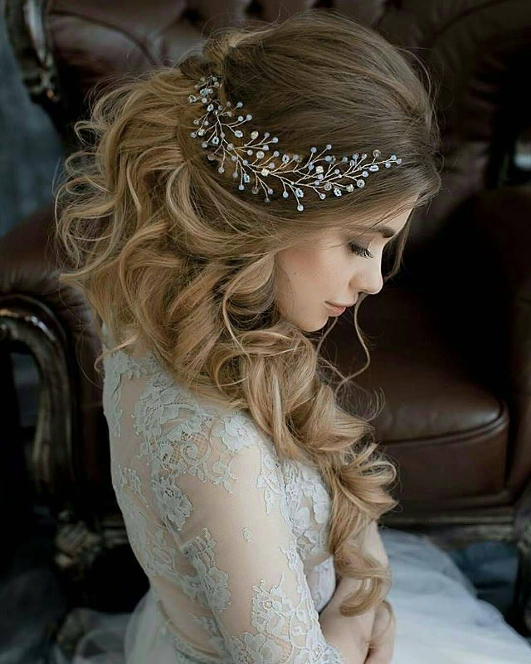Well Liked Loose Curly Half Updo Wedding Hairstyles With Bouffant Throughout 10 Lavish Wedding Hairstyles For Long Hair – Wedding Hairstyle Ideas (View 19 of 20)