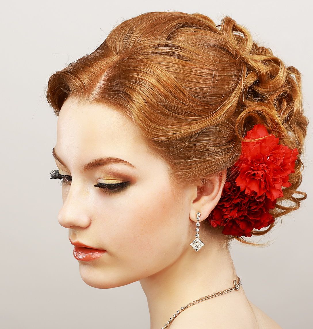 16 Easy Prom Hairstyles For Short And Medium Length Hair In Popular Curled Floral Prom Updos (View 6 of 20)