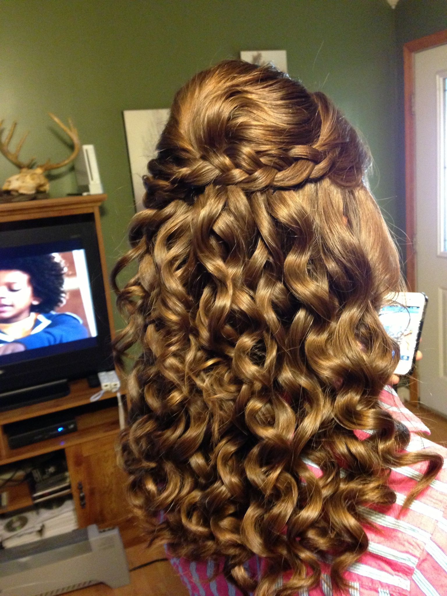 Most Current Curly Prom Prom Hairstyles Inside 23 Prom Hairstyles Ideas For Long Hair (View 4 of 20)