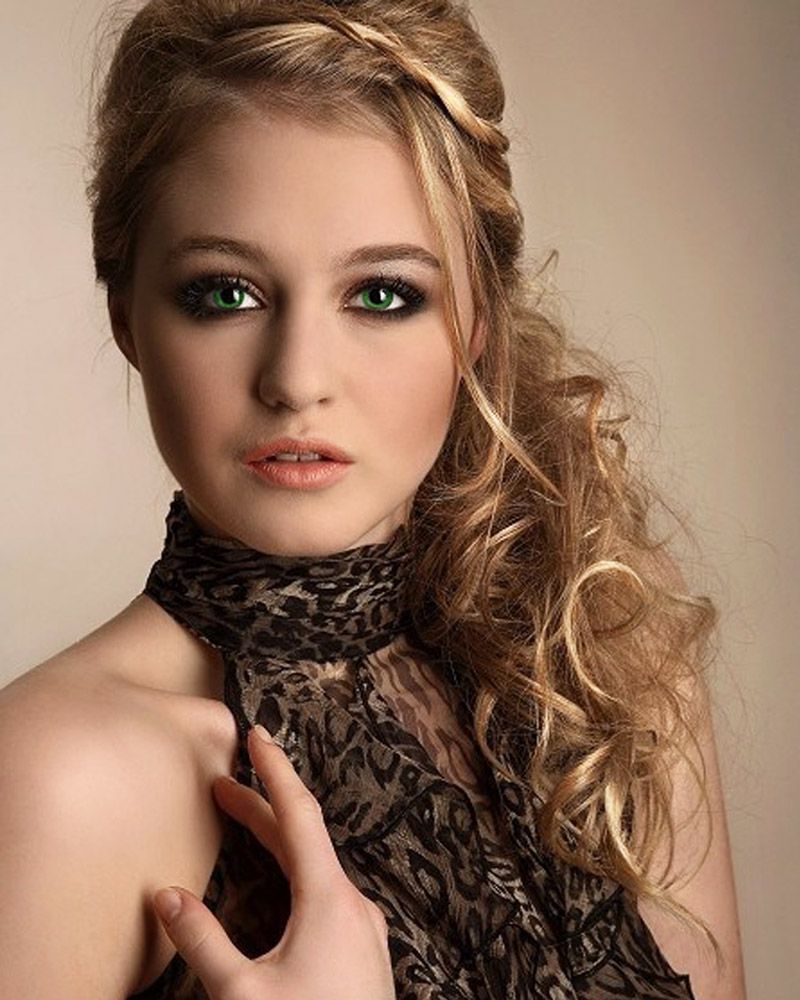 Prom Hairstyles For Long Hair (Gallery 19 of 20)
