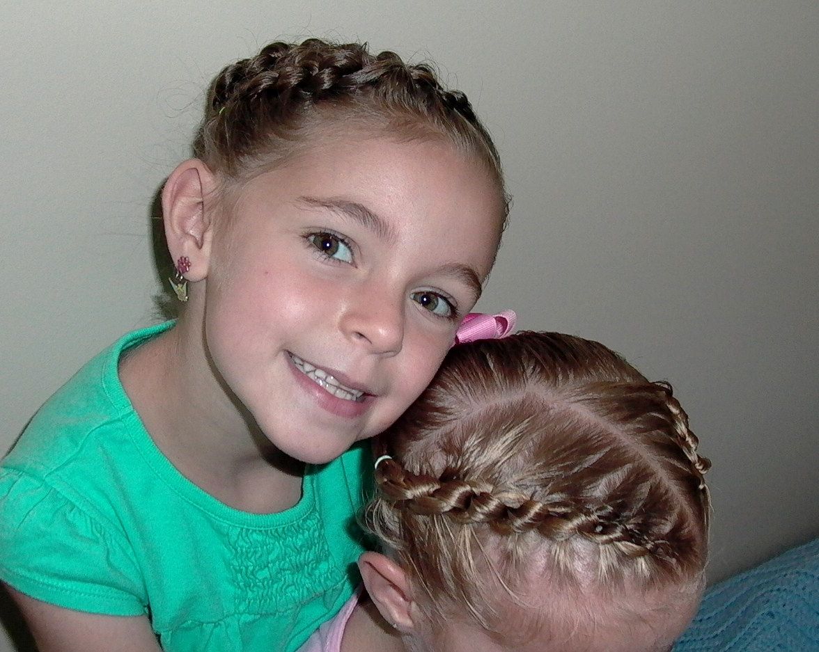 Newest Chain Ponytail Hairstyles Throughout Little Girl's Hairstyles – How To Do Different Hairdo's With A Daisy (View 16 of 20)