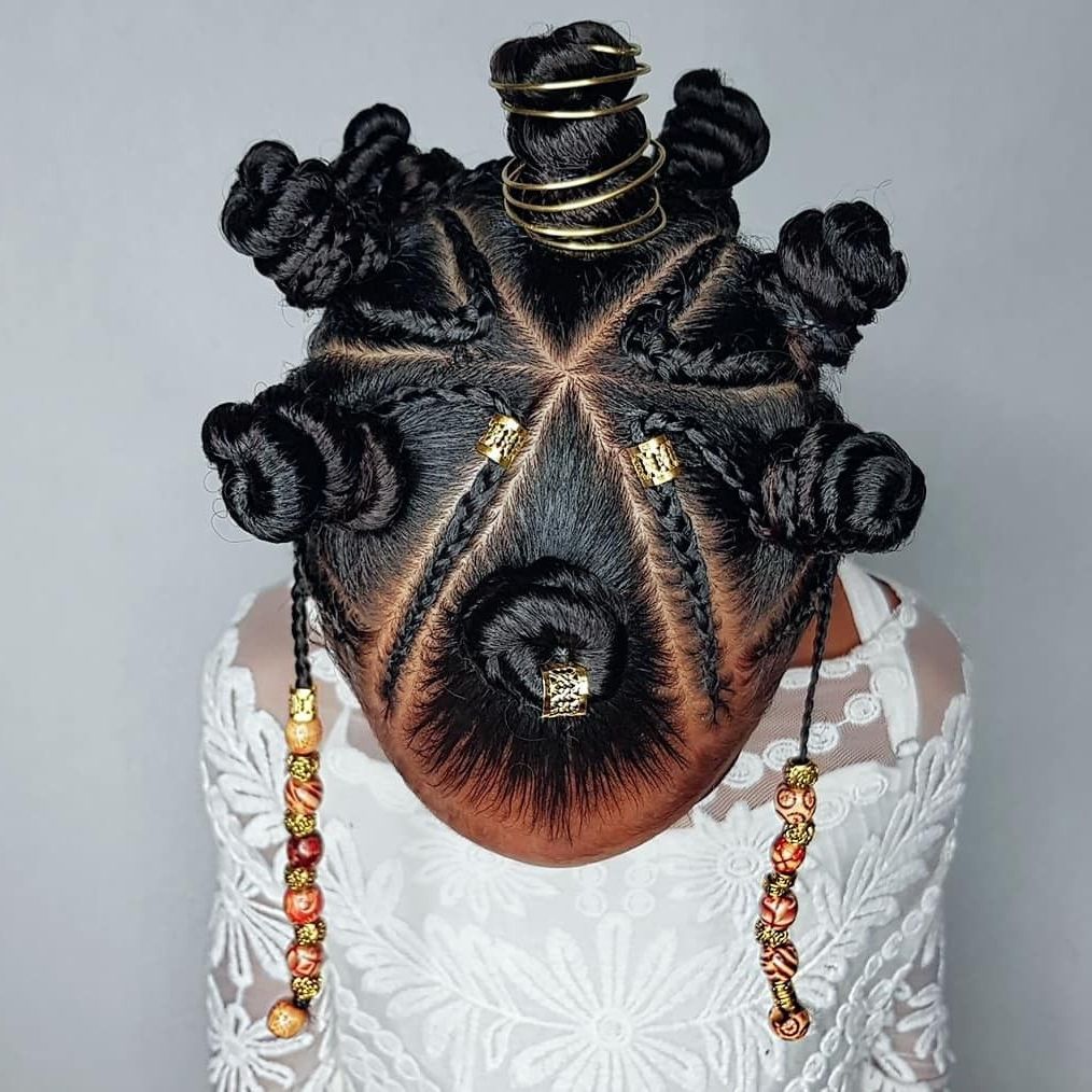 Coiffures Inside Well Known Bantu Knots And Beads Hairstyles (View 12 of 20)