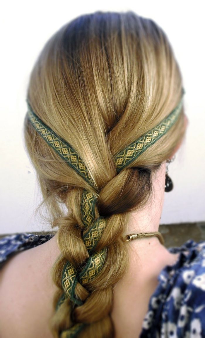 ▷1001 + Ideas For Stunning Medieval And Renaissance Hairstyles In Best And Newest Medieval Crown Braided Hairstyles (View 18 of 20)