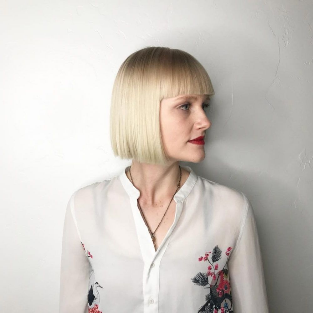 25 Chin Length Bob Hairstyles That Will Stun You In 2019 Within Blonde Blunt Haircuts Bob With Bangs (View 13 of 20)