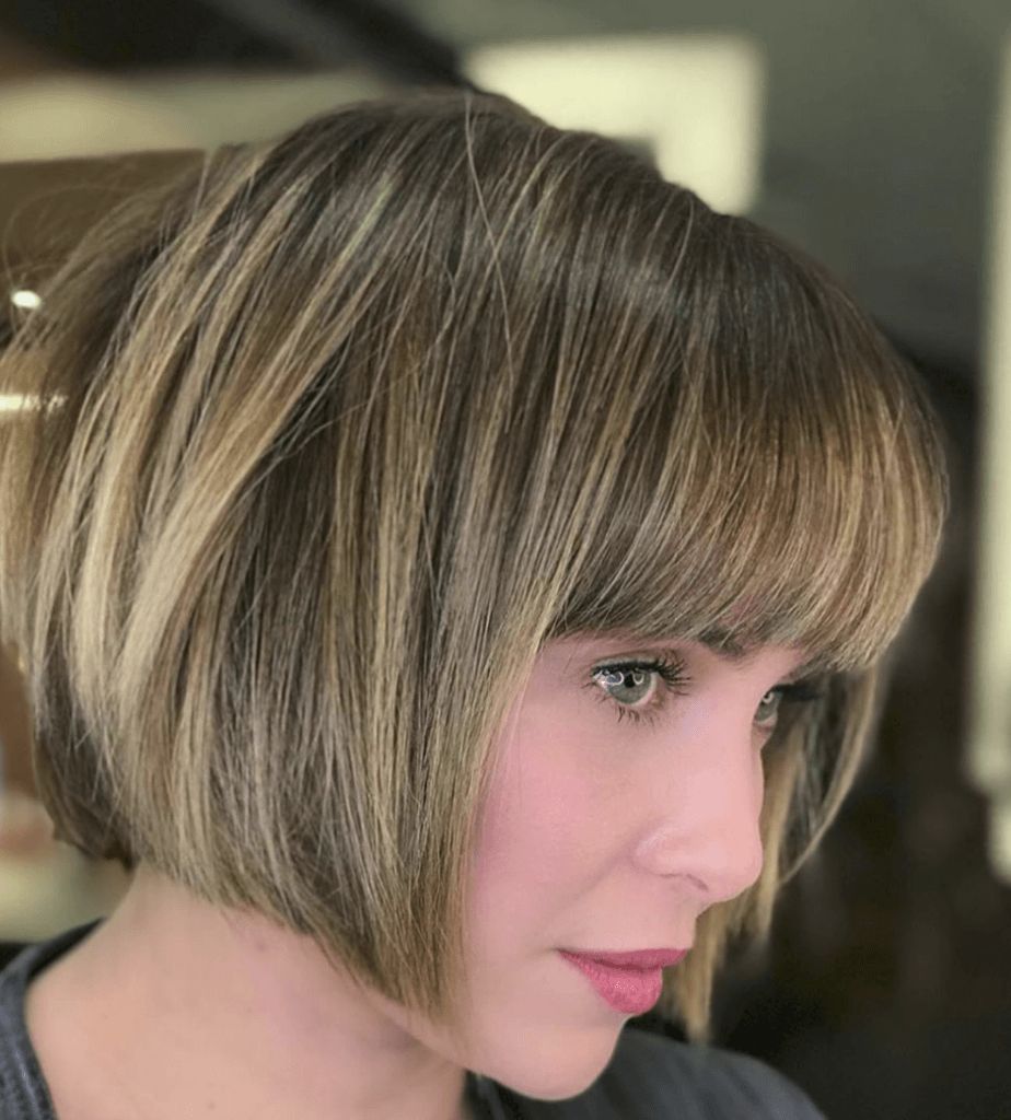 27 Chic Short Bob Hairstyles – Hairstyle On Point For Chic Short Bob Haircuts With Bangs (View 2 of 20)