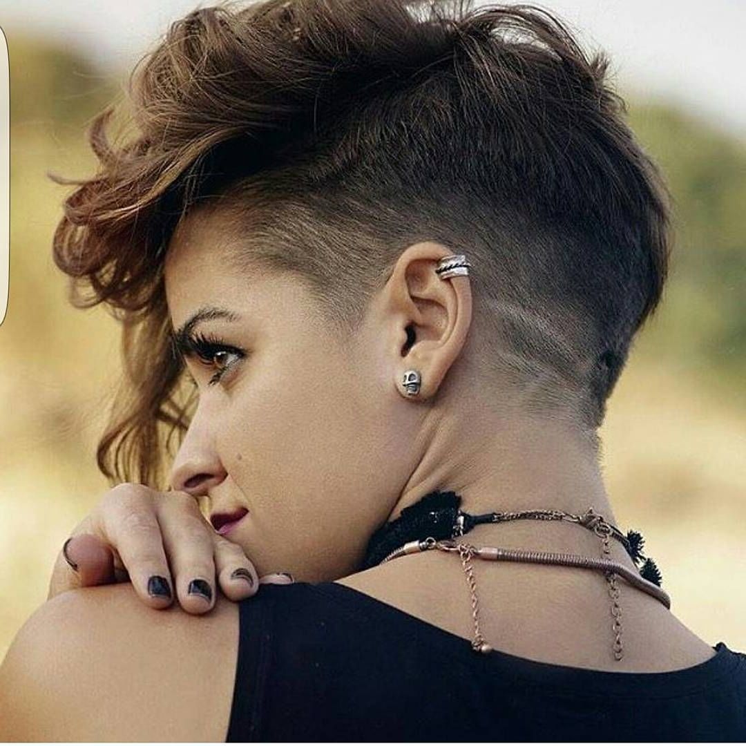 30 Trendy Short Hairstyles For Thick Hair 2020 With Regard To Newest Short Hair Inspired Mohawk Hairstyles (View 10 of 20)