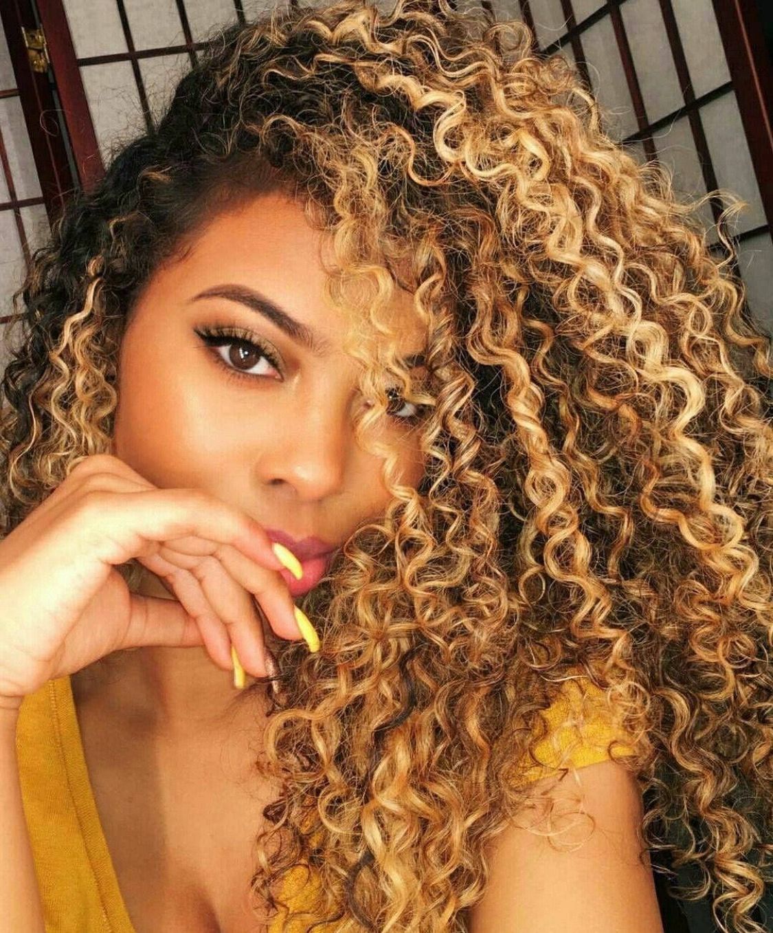 Diggin The Nails With The Hair | Hair Color In 2019 | Blonde Within Curls And Blonde Highlights Hairstyles (View 6 of 20)
