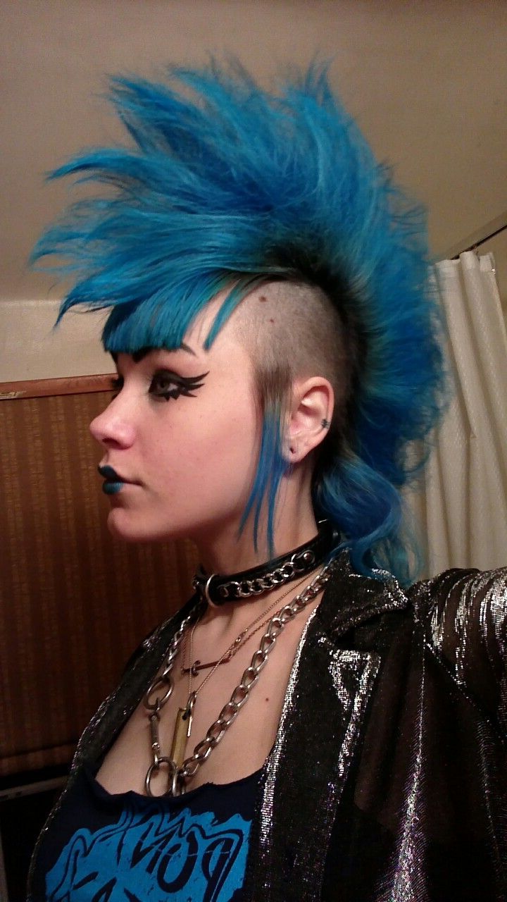 Most Popular Rocker Girl Mohawk Hairstyles In Selfie Mohawk (View 3 of 20)
