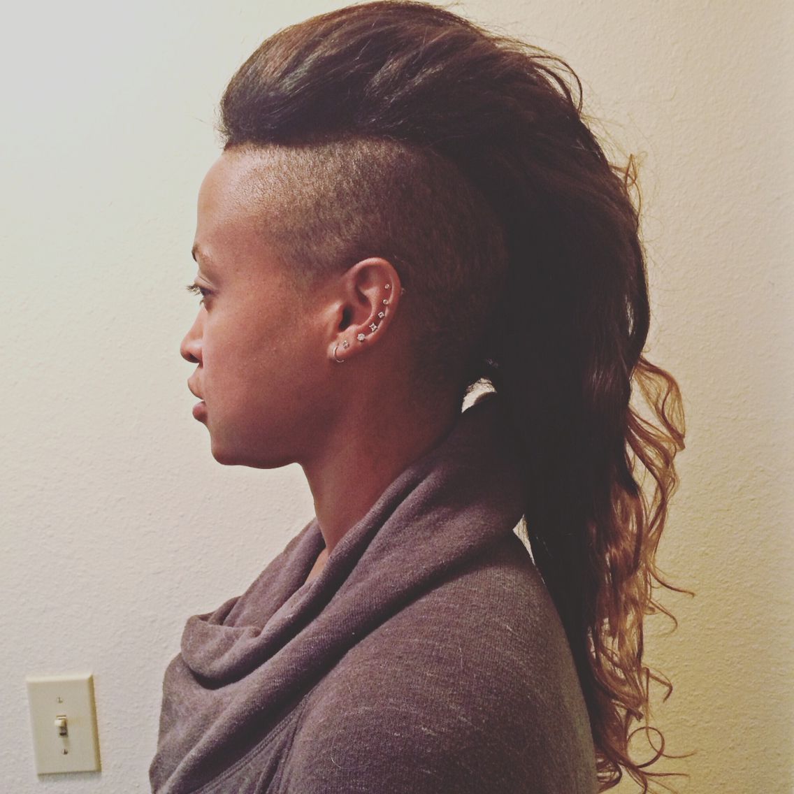Trendy Cassie Bun Mohawk Hairstyles In Pin On Hairkatwalk Styling (View 13 of 20)