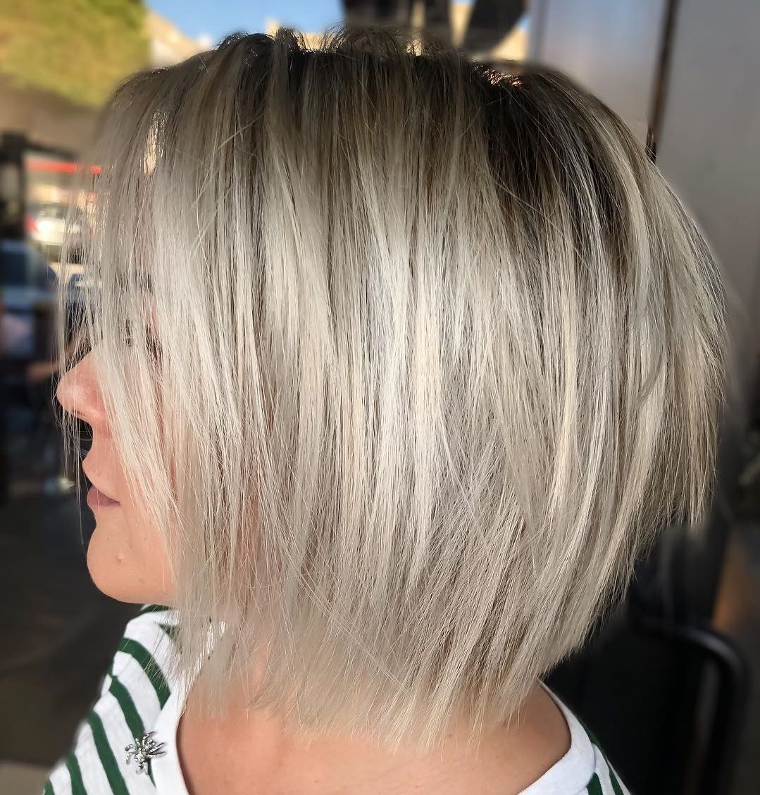 40 Awesome Ideas For Layered Bob Hairstyles You Can't Miss Throughout Angled Bob Hairstyles With Razored Ends (View 9 of 20)