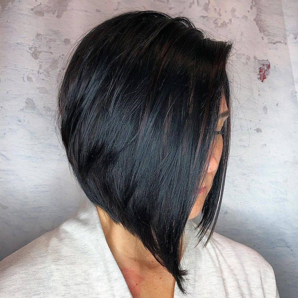 50 Inverted Bob Haircuts That Are Uber Fashionable – Hair Inside Angled Bob Hairstyles With Razored Ends (View 10 of 20)