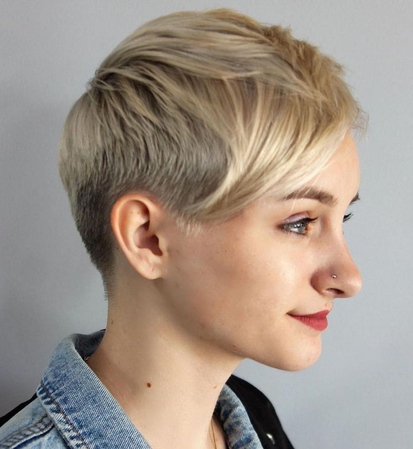 60 Cute Short Pixie Haircuts – Femininity And Practicality В Intended For Tapered Pixie Boyish Haircuts For Round Faces (View 3 of 20)