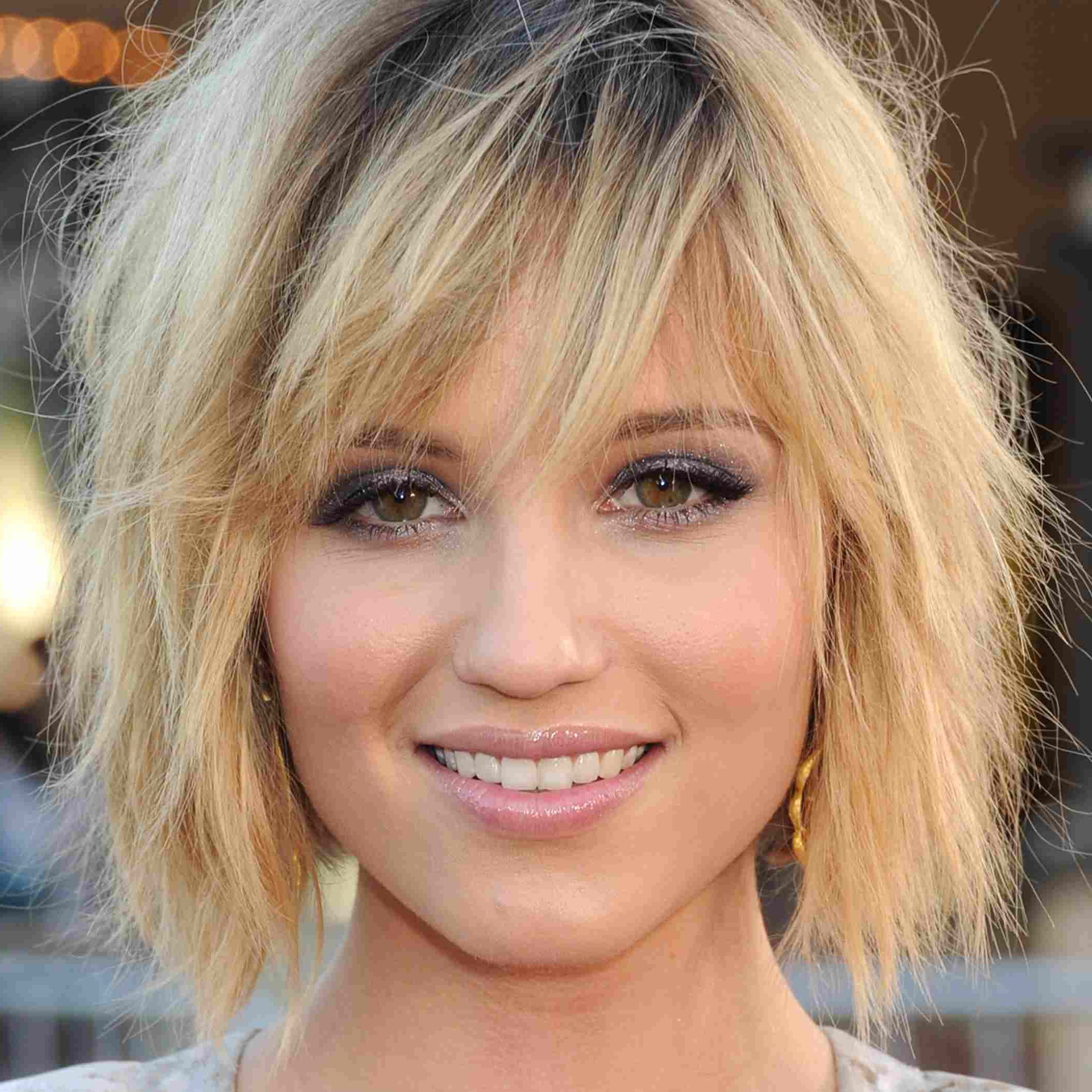 Can't Miss Shag Haircuts, From Short To Long Inside Recent Messy Razored Golden Blonde Bob Haircuts (View 18 of 20)