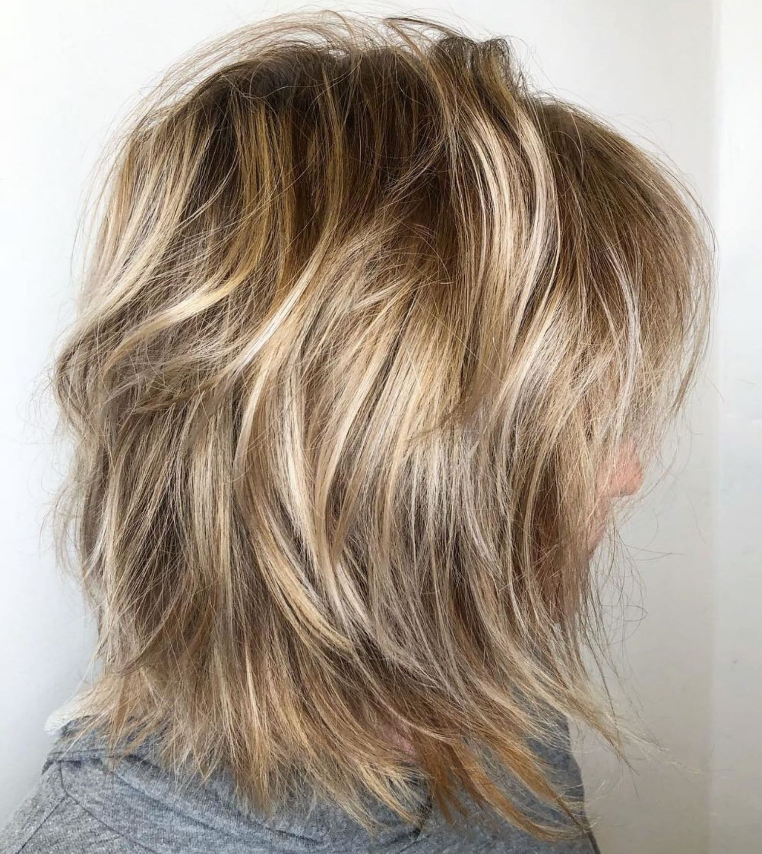 Pin On Looks Inside Trendy Bronde Shaggy Hairstyles With Feathered Layers (View 15 of 20)