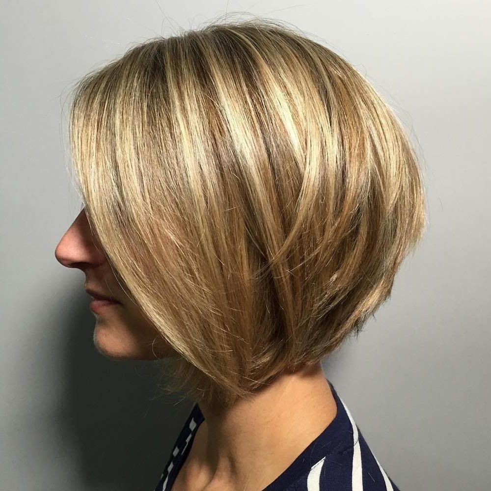 Widely Used Golden Bronde Sliced Bob Hairstyles Within 50 Screenshot Worthy Short Layered Hairstyles – Hair Adviser (Gallery 6 of 20)