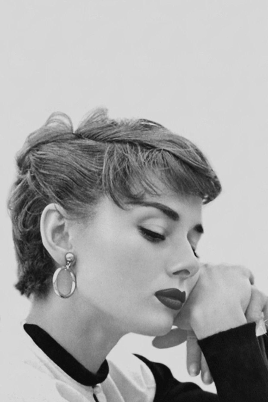 Audrey Hepburn Style, Audrey Hepburn, Short Inside Most Recently Released Audrey Hepburn Inspired Pixie Haircuts (View 8 of 20)