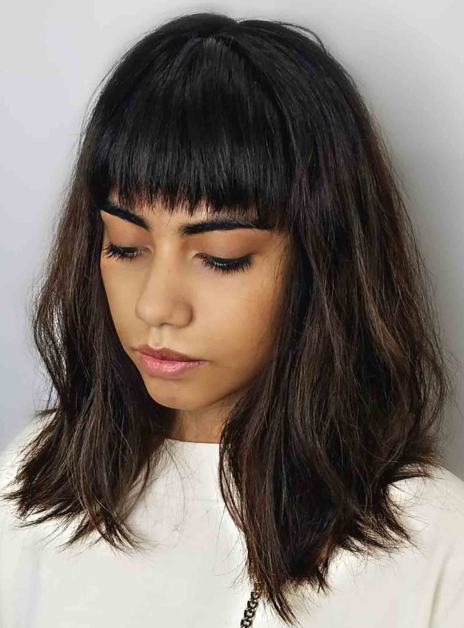 The Razor Cut Is Officially Back – But This Time, It's Less For Widely Used Razor Haircuts With Long Bangs (View 2 of 20)