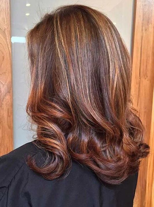 37 Amazing Medium Length Hairstyles For Women Intended For Most Up To Date Medium Length Curls Hairstyles With Caramel Highlights (View 5 of 20)