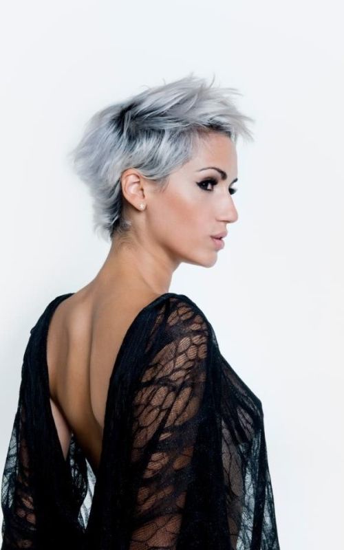 2019 With Regard To Well Known Short Hairstyles With Blue Highlights And Undercut (View 19 of 20)